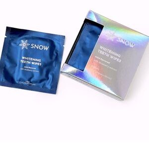 SNOW Magic Teeth Whitening Wipes are like Makeup Wipes for Your Smile NIB